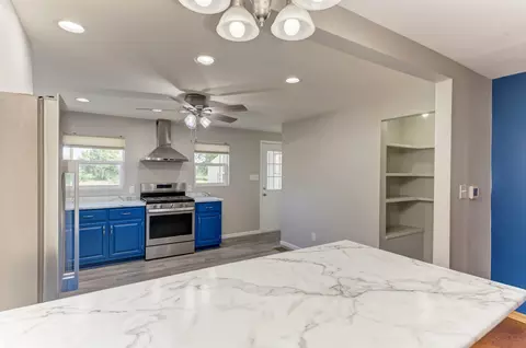 Kitchen - 17357 Sedgewick Rd, Plano, IL 60545 photo 2 of 4