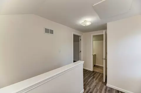 Entry Way - 17357 Sedgewick Rd, Plano, IL 60545 photo 2 of 3