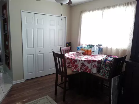 Dining - 277 Fletcher Dr, Wheeling, IL 60090 photo 1 of 1