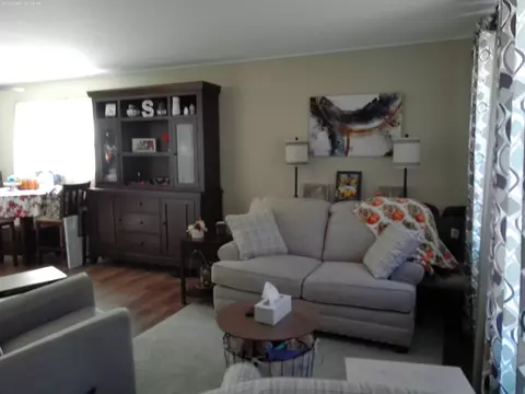 Living - 277 Fletcher Dr, Wheeling, IL 60090 photo 4 of 4