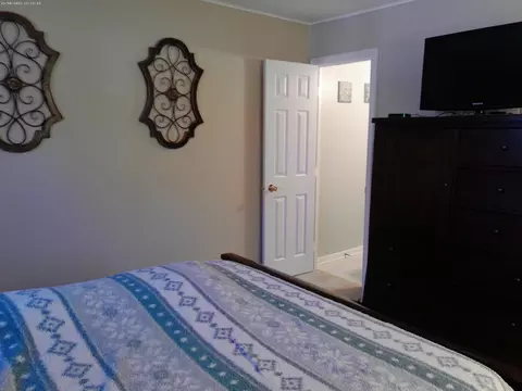Bedroom - 277 Fletcher Dr, Wheeling, IL 60090 photo 3 of 3