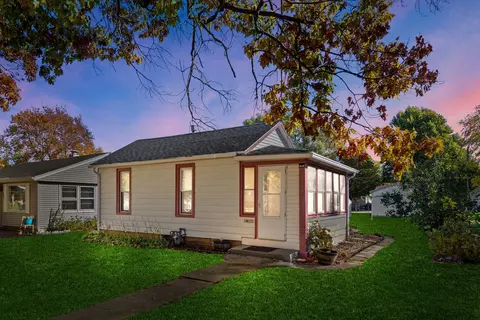 1064 S 7th Ave, Kankakee, IL 60901