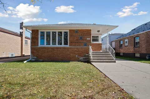 13149 S Muskegon Ave, Chicago, IL 60633