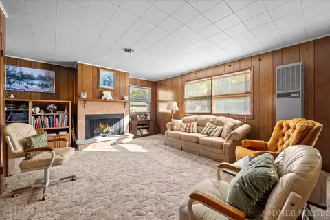 644 Gilbert Ter, Aurora, IL 60506 photo 17