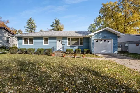 644 Gilbert Ter, Aurora, IL 60506