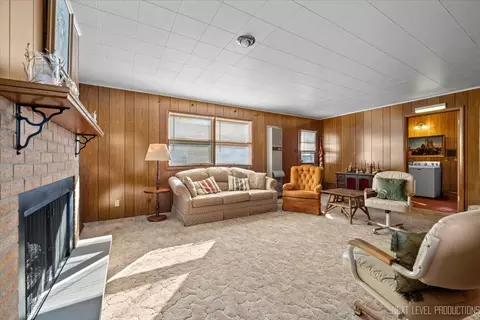 644 Gilbert Ter, Aurora, IL 60506 photo 18