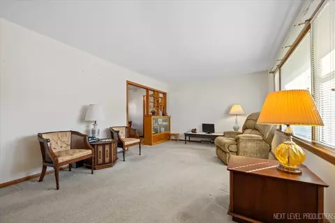644 Gilbert Ter, Aurora, IL 60506 photo 5