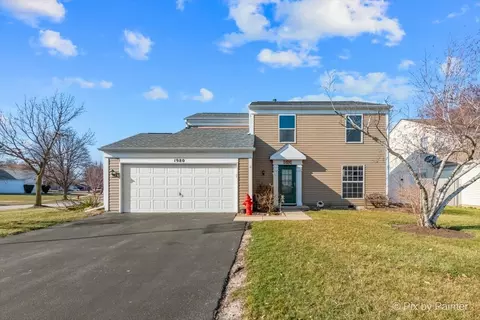 1980 Aronomink Cir, Elgin, IL 60123