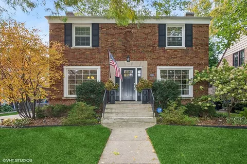 9030 S Oakley Ave, Chicago, IL 60643
