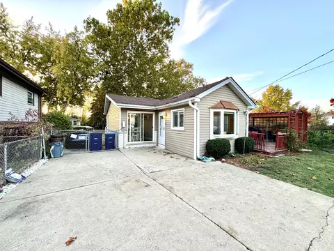 Exterior - 573 N 6th Ave, Des Plaines, IL 60016 photo 6 of 6