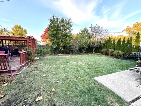 Exterior - 573 N 6th Ave, Des Plaines, IL 60016 photo 4 of 6