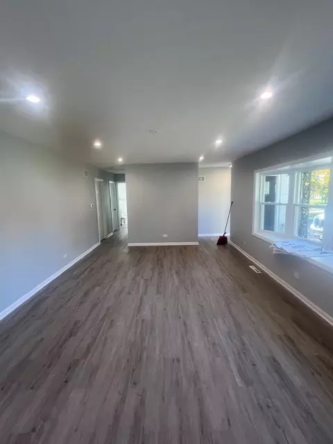 219 S Morgan Ave, Wheaton, IL 60187 photo 5