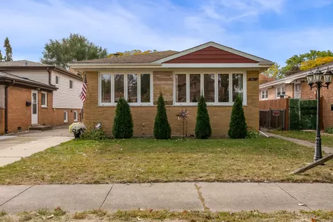 5821 Reba St, Morton Grove, IL 60053