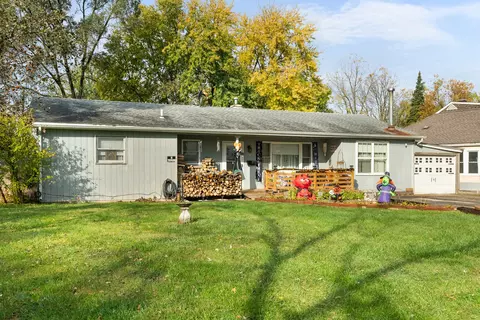 229 SE Circle Dr, Joliet, IL 60433