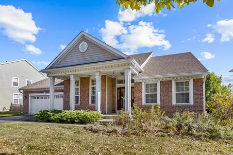 317 Weymouth Ave, Elgin, IL 60124