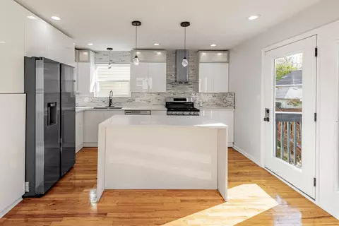 1215 E 93rd St, Chicago, IL 60619 photo 13