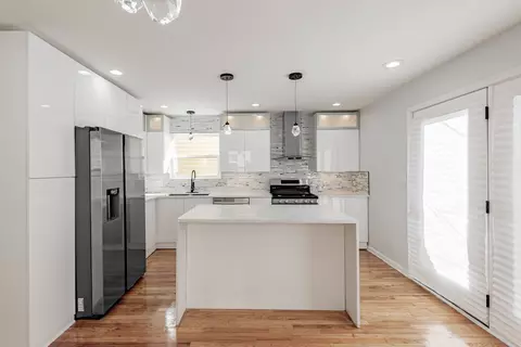 1215 E 93rd St, Chicago, IL 60619 photo 8