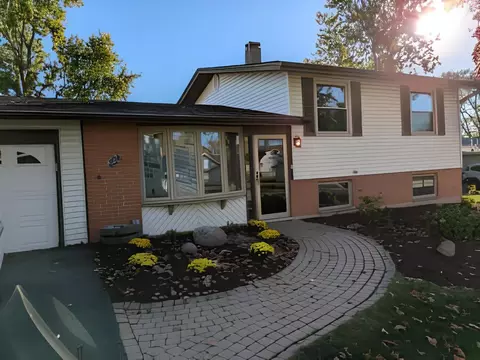 9407 Elm Ave, Mokena, IL 60448