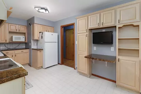 200 W Lincoln St, Normal, IL 61761 photo 9