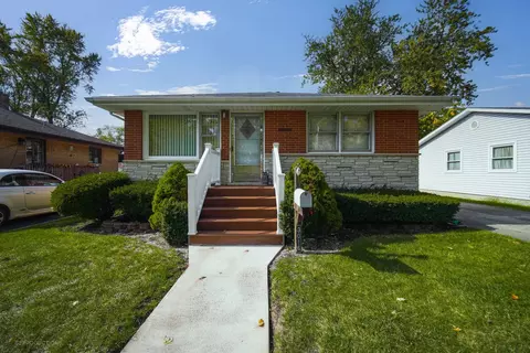 3016 Sangamon St, Steger, IL 60475