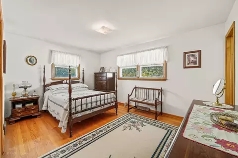 Bedroom - 3016 Sangamon St, Steger, IL 60475 photo 3 of 4