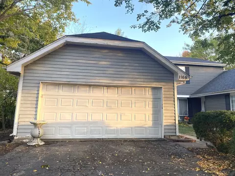 1165 S Brockton Ct, Aurora, IL 60504 photo 2