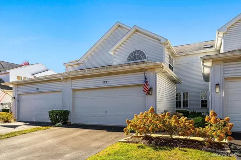 123 N Barton Trl, Batavia, IL 60510