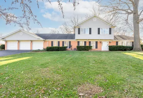 671 Fairway Ln, Frankfort, IL 60423