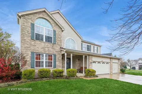 151 Spring Hill Ct, Romeoville, IL 60446