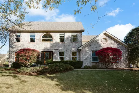 4431 Dairymans Cir, Naperville, IL 60564