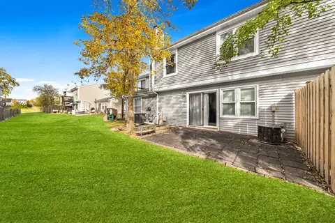 Exterior - 1942 Georgetown Ln, Hoffman Estates, IL 60169 photo 1 of 1