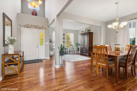 7802 Briarcliff Dr, Plainfield, IL 60586 photo 2
