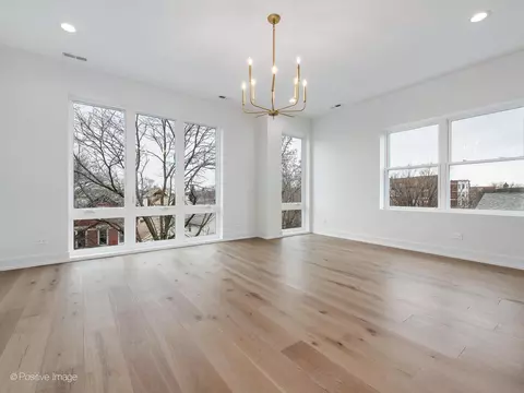 2019 S Throop St #3, Chicago, IL 60608