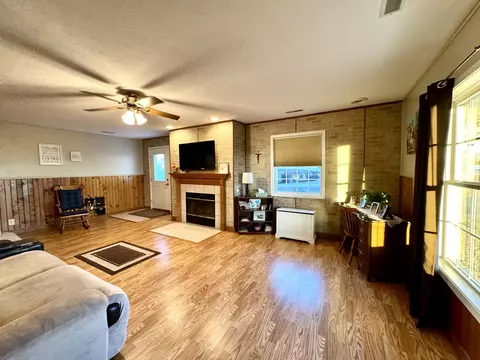 504 E Gridley Rd, Gridley, IL 61744 photo 14