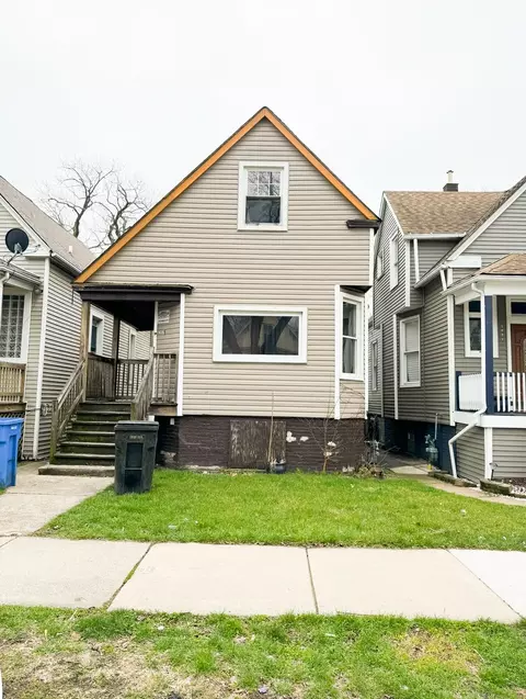 2825 E 76th Pl, Chicago, IL 60649