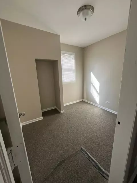2825 E 76th Pl, Chicago, IL 60649 photo 10