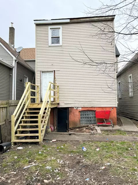 2825 E 76th Pl, Chicago, IL 60649 photo 22