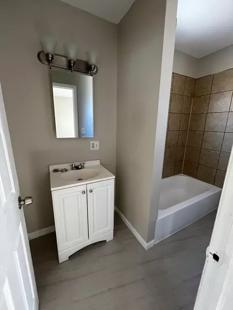 2825 E 76th Pl, Chicago, IL 60649 photo 15