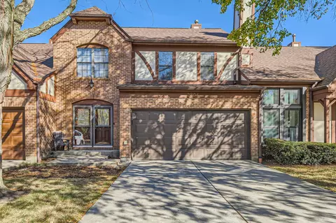 2806 Brighton Ct, Westchester, IL 60154