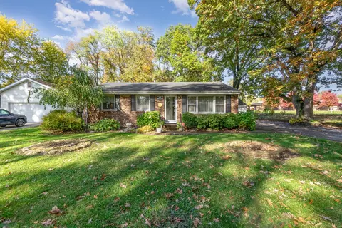 6122 Mockingbird Ave, Portage, IN 46368