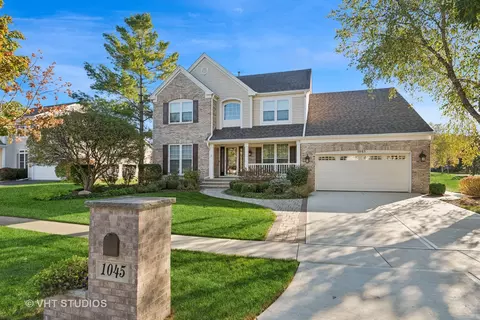 1045 Ravinia Dr, Gurnee, IL 60031