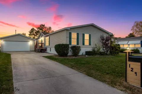 129 Cardinal Dr, Beecher, IL 60401