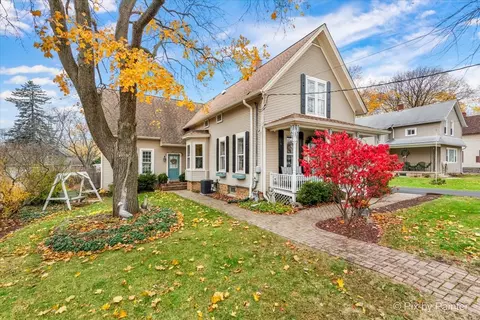 307 E 2nd St, East Dundee, IL 60118 photo 33