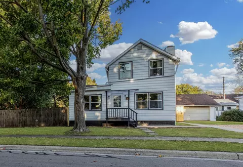 215 N Randolph St, Princeton, IL 61356