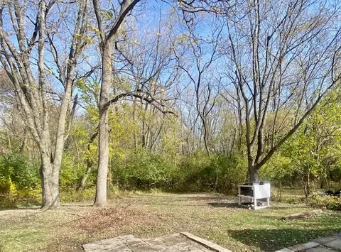 17100 Woodhaven, Sublette, IL 61367