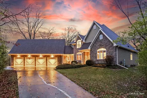 16004 Burr Oak Dr, Huntley, IL 60142