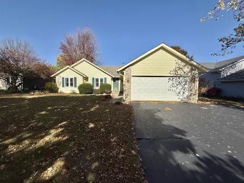 404 Hawkins Dr, Winnebago, IL 61088