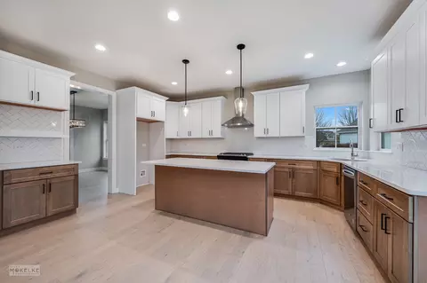 Kitchen - 26502 Silverleaf Dr, Plainfield, IL 60585 photo 3 of 5