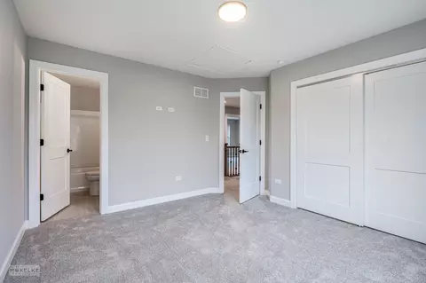 Bedroom - 26502 Silverleaf Dr, Plainfield, IL 60585 photo 5 of 9
