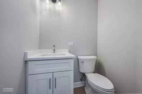 Bath - 26502 Silverleaf Dr, Plainfield, IL 60585 photo 5 of 5